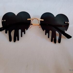Heart-Shaped Drip Sunglasses
